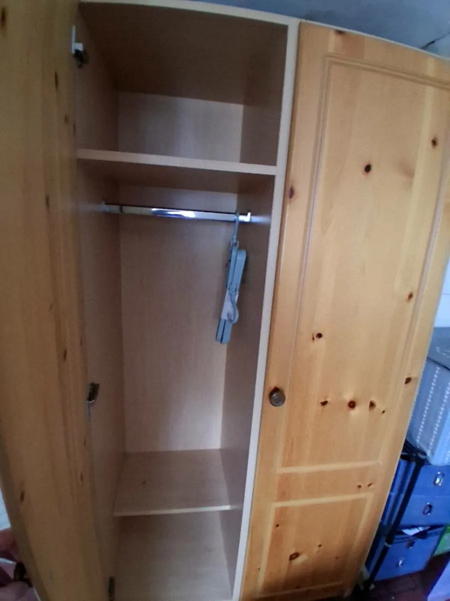 Wardrobe - Image 2