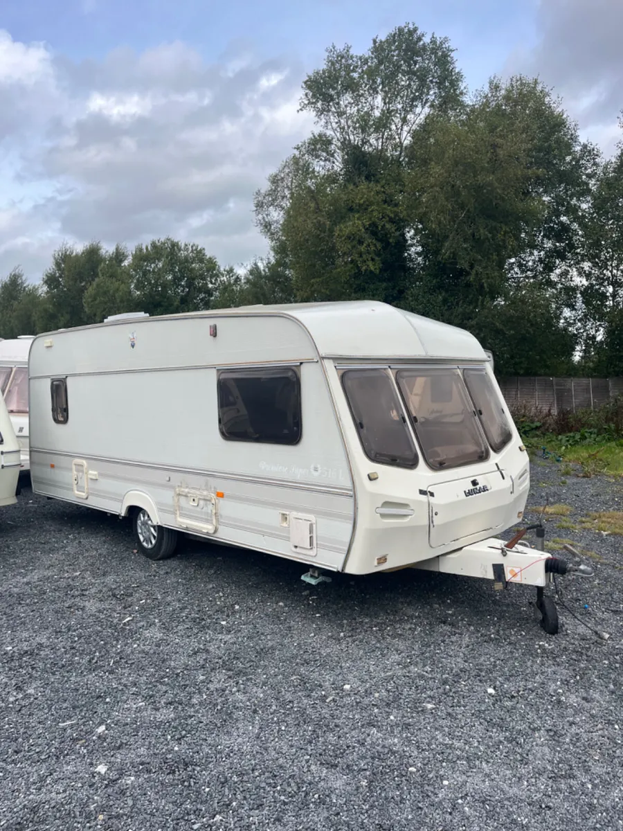 Lunar 5 Berth Starter Caravan For Sale - Image 2