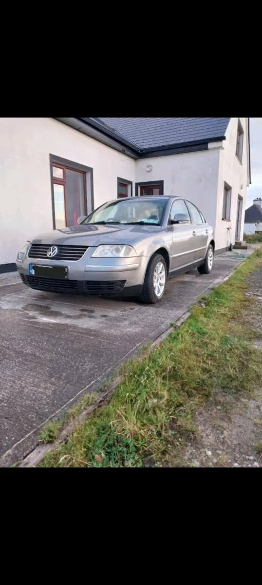 2004 VW PASSAT - Image 1