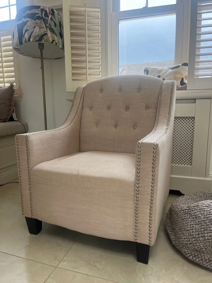 Arm chair - Image 1