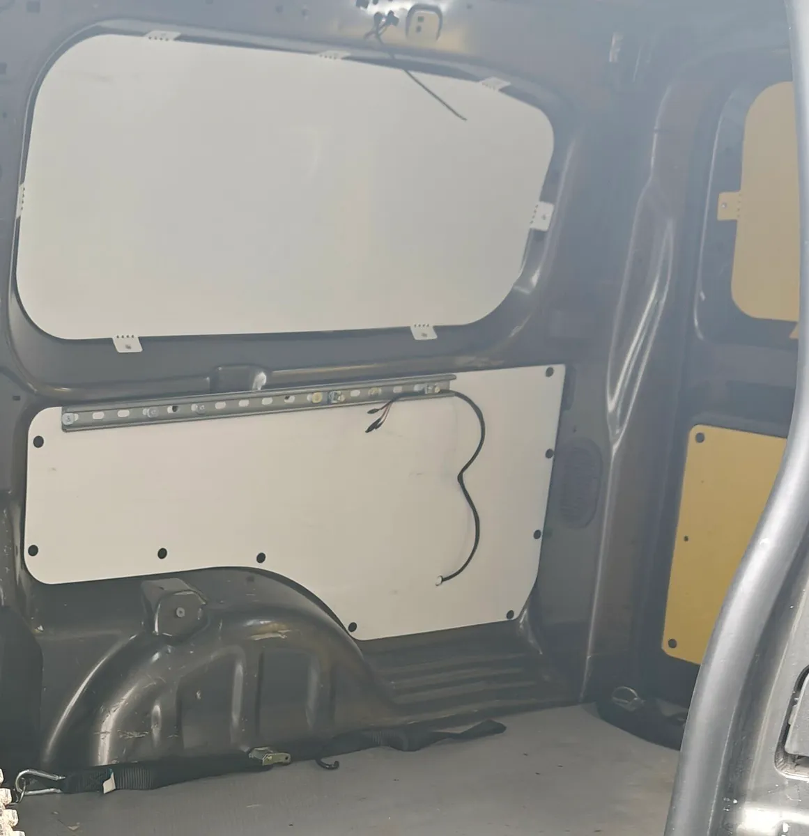 Toyota Proace Lining Kit - Image 1