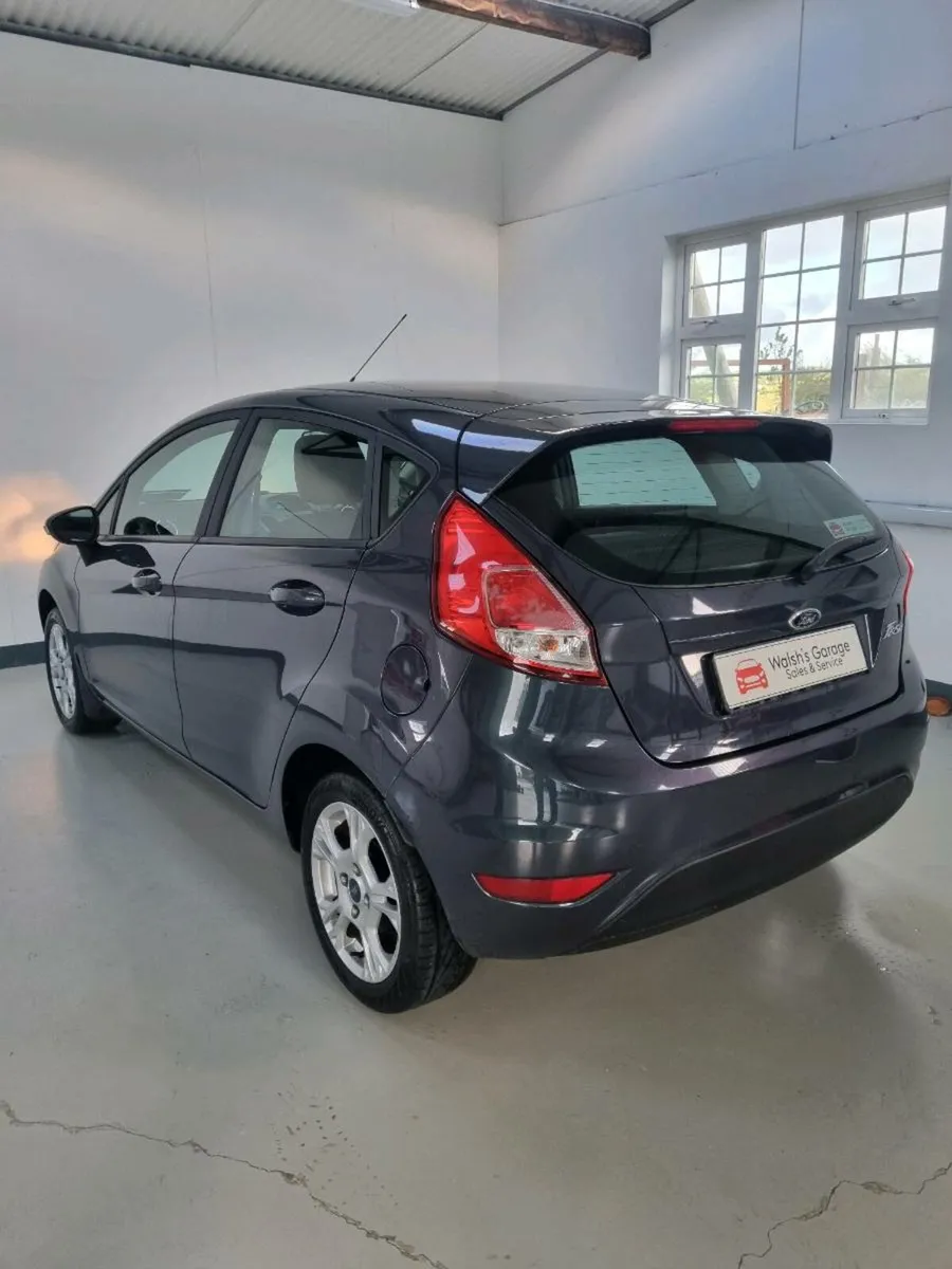 Ford Fiesta Zetec 1.25 Petrol 60PS 4dr 2014 - Image 2