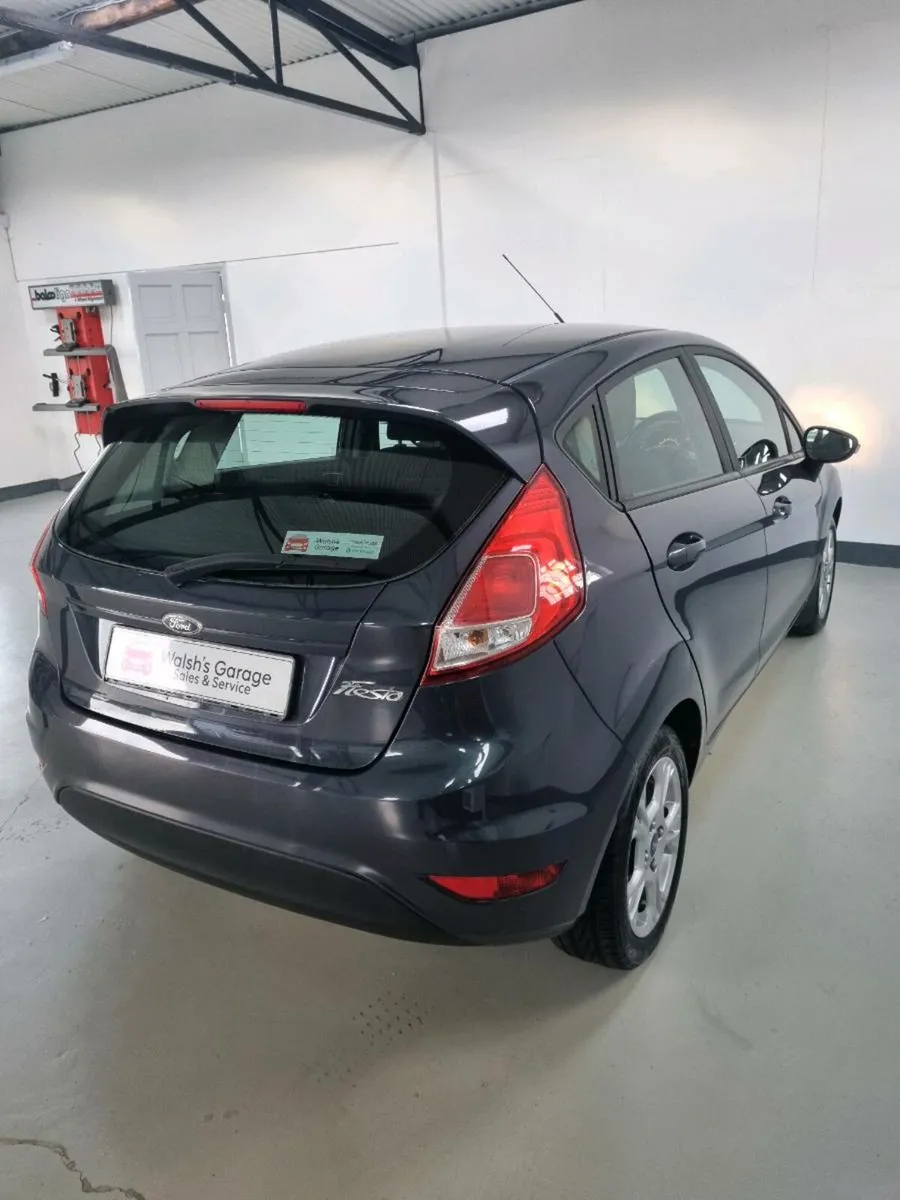 Ford Fiesta Zetec 1.25 Petrol 60PS 4dr 2014 - Image 4