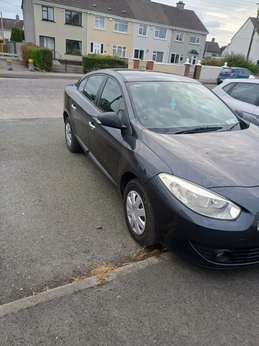 Renault Fluence 1.5 2012 - Image 2