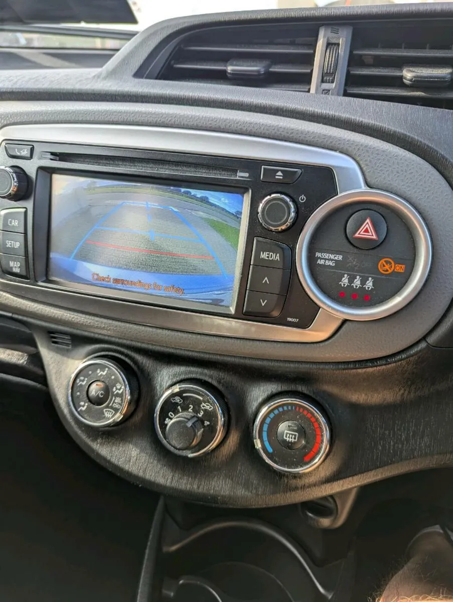 Car - Image 3
