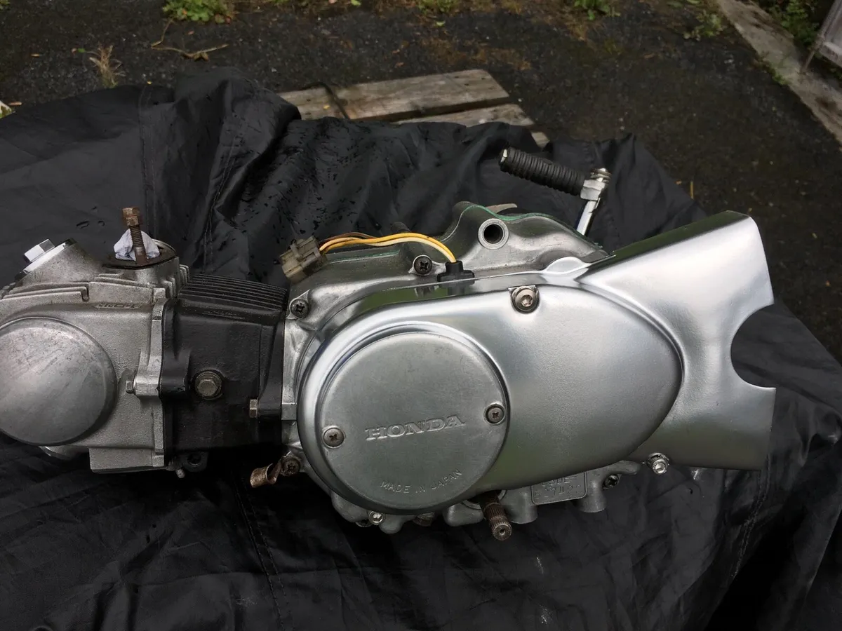 Honda c50 engine - Image 3