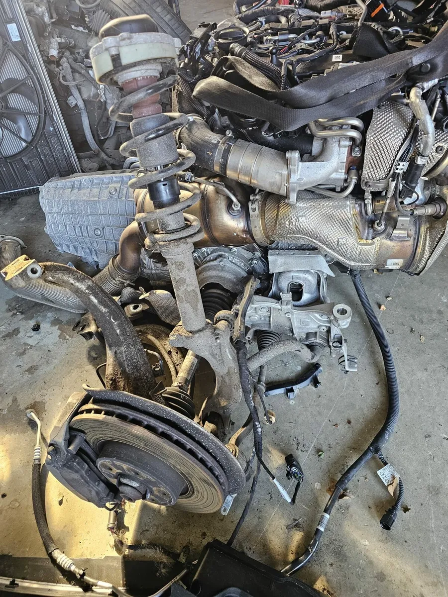 2020 Audi A6 2.0 Auto for parts - Image 2