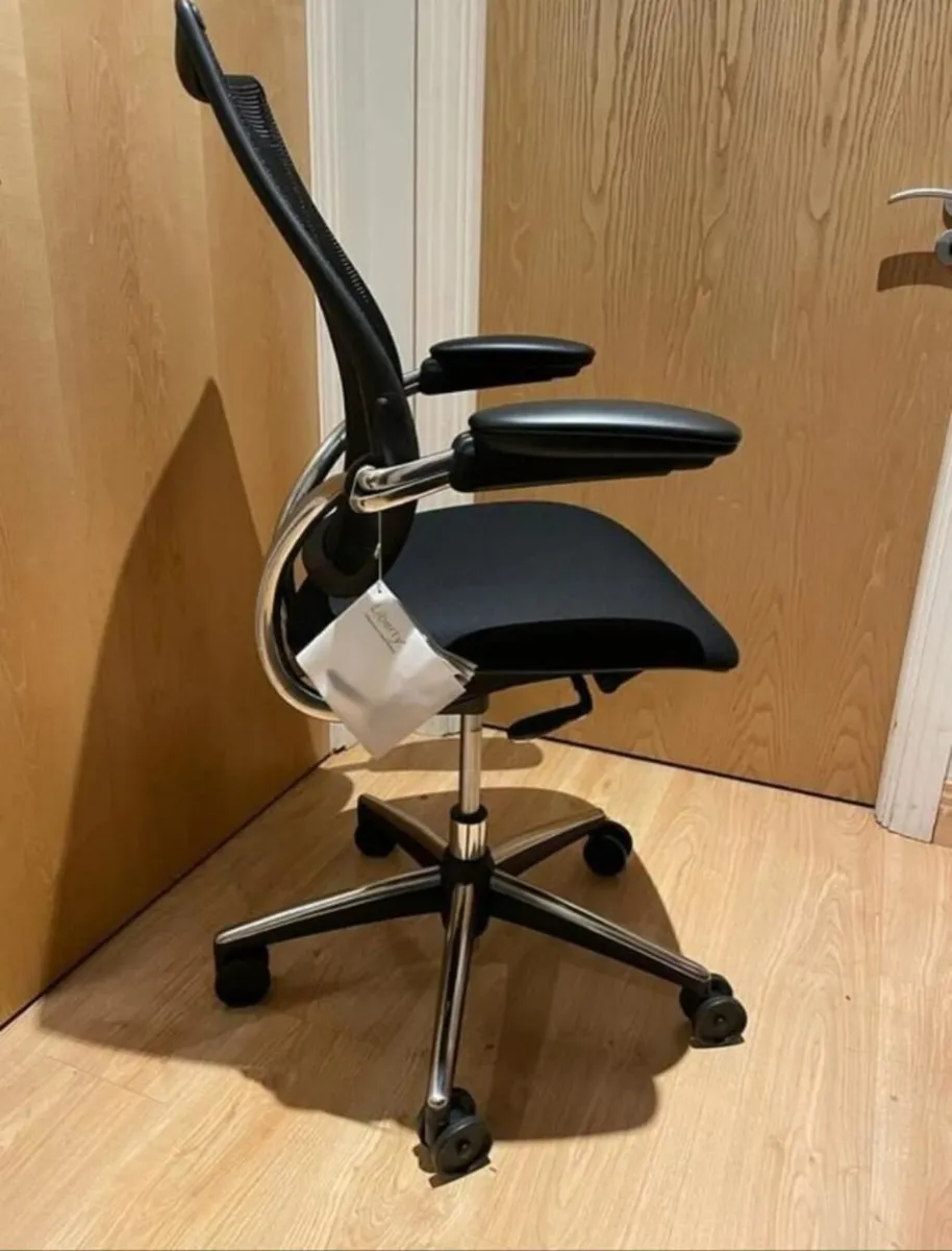 Office chair - Image 3