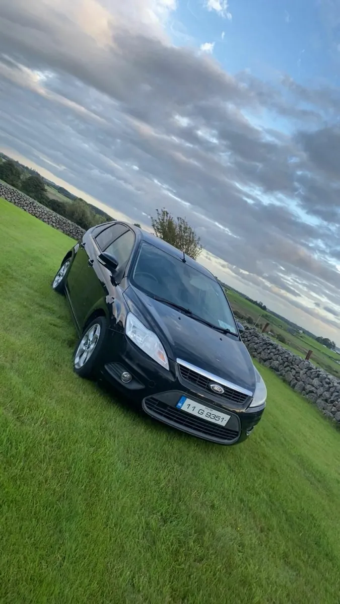 Ford Focus 2011 - Image 1