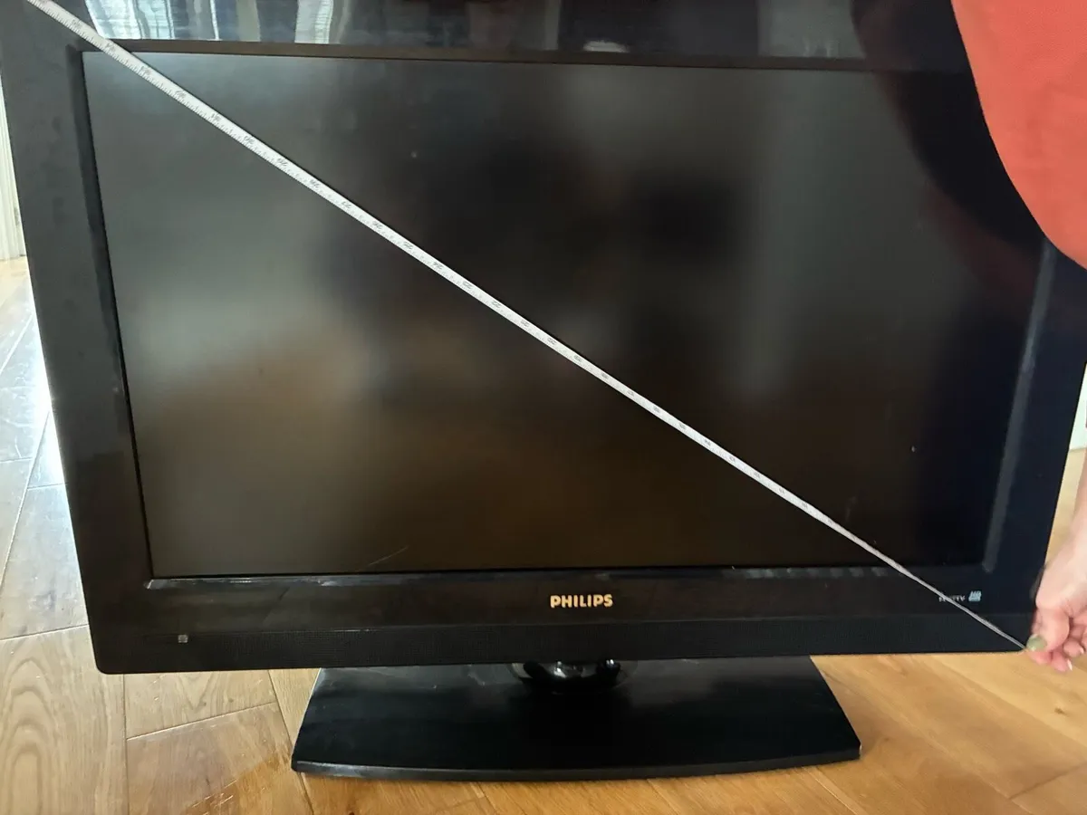 Phillips 37IN TV - Image 3