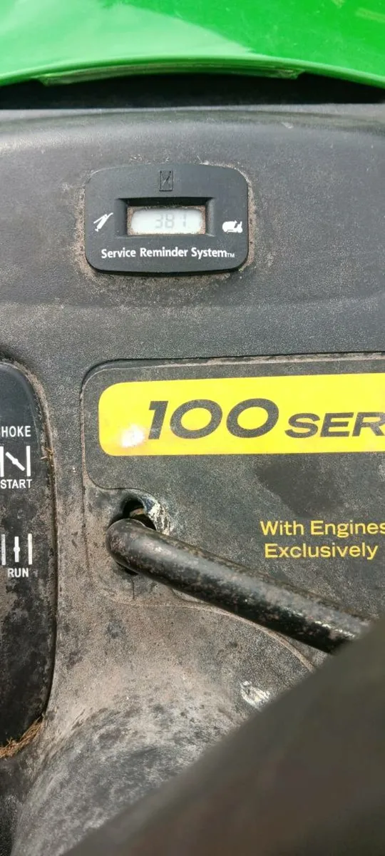 John deere x110 ride on - Image 3