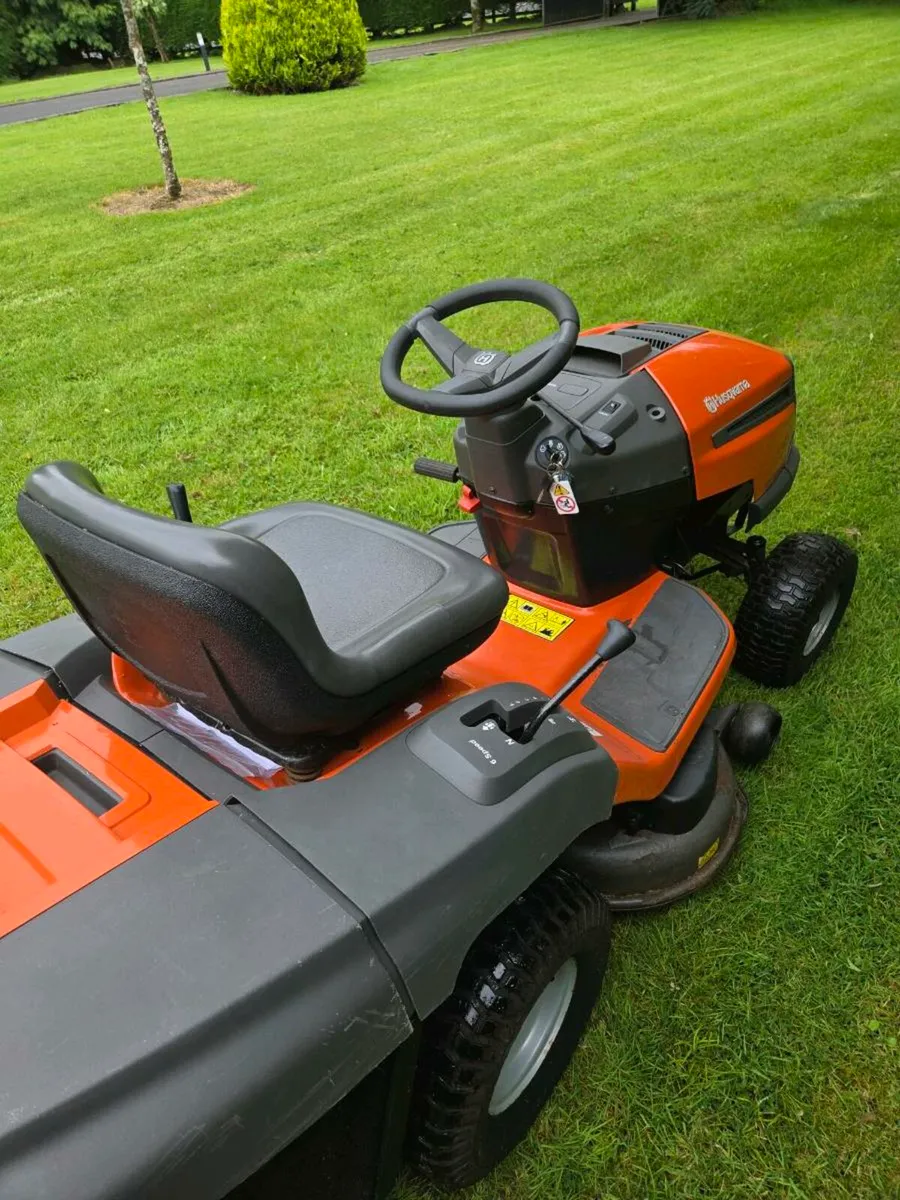 Ride on mower - Image 4