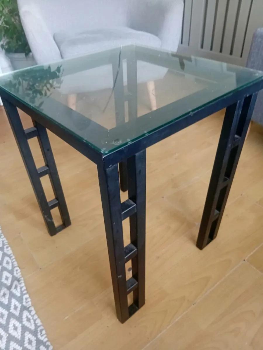 COFFEE TABLE  X2 - Image 1