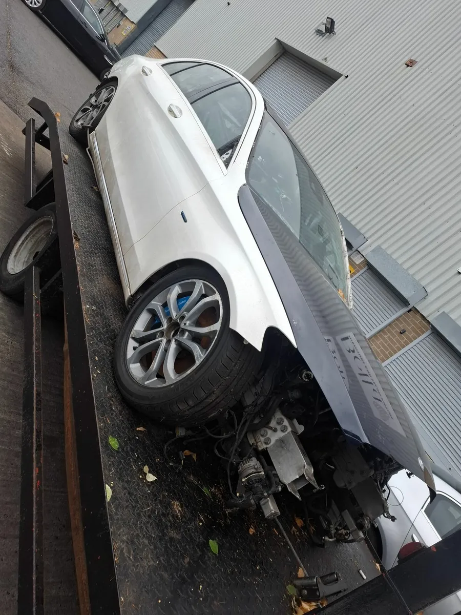 Mercedes-Benz C-Class 2016 BREAKING - Image 2
