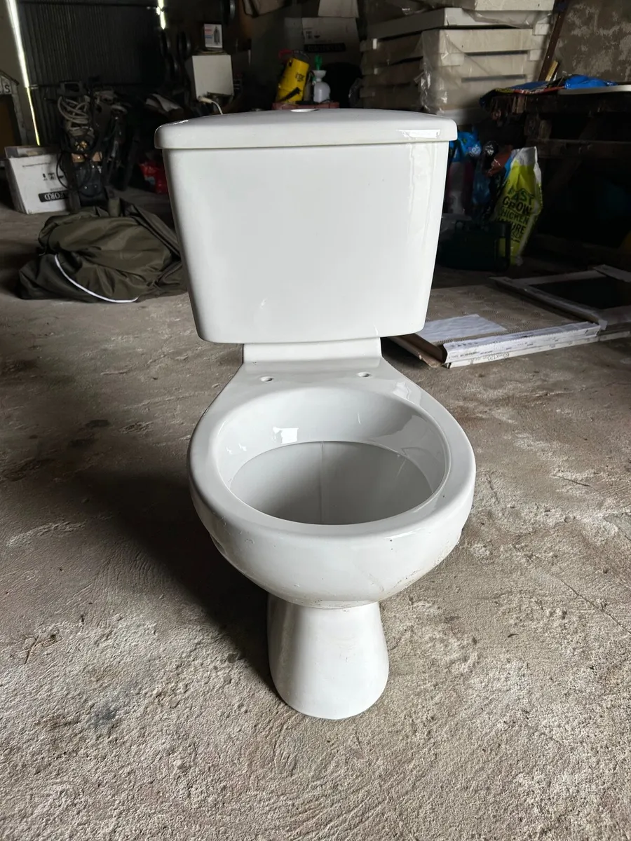 Shower trays toilets sinks and pedestals - Image 2