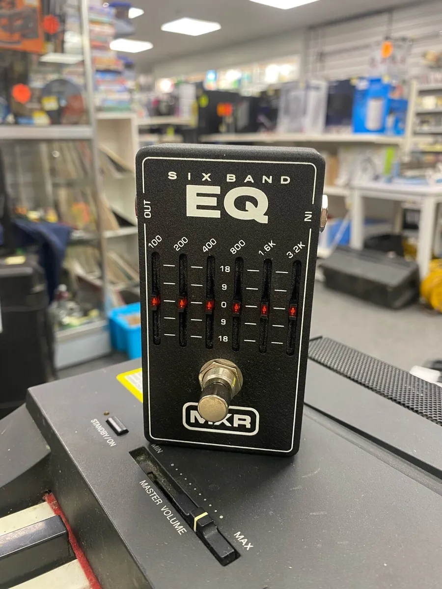 MXR 6 Band Equaliser - Image 1