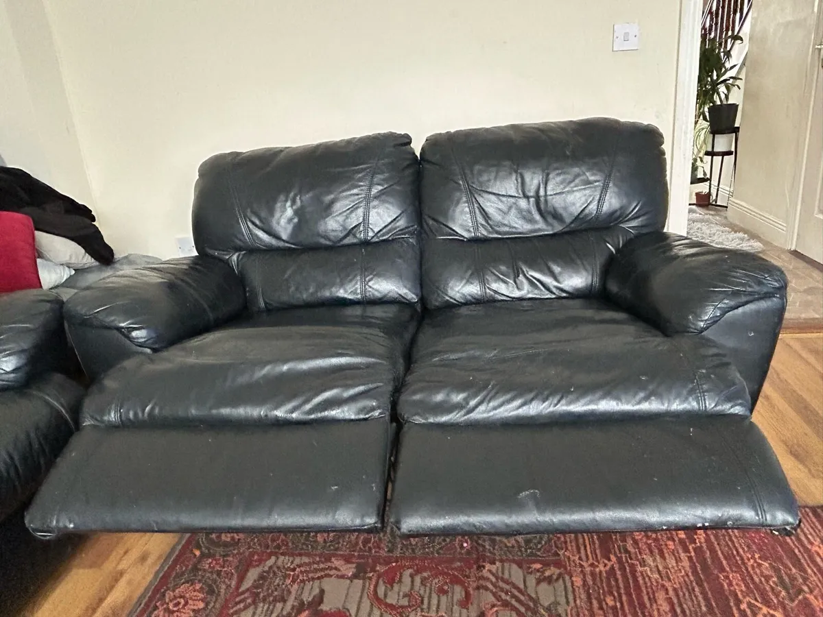 sofa/ couch/ recliner - Image 4