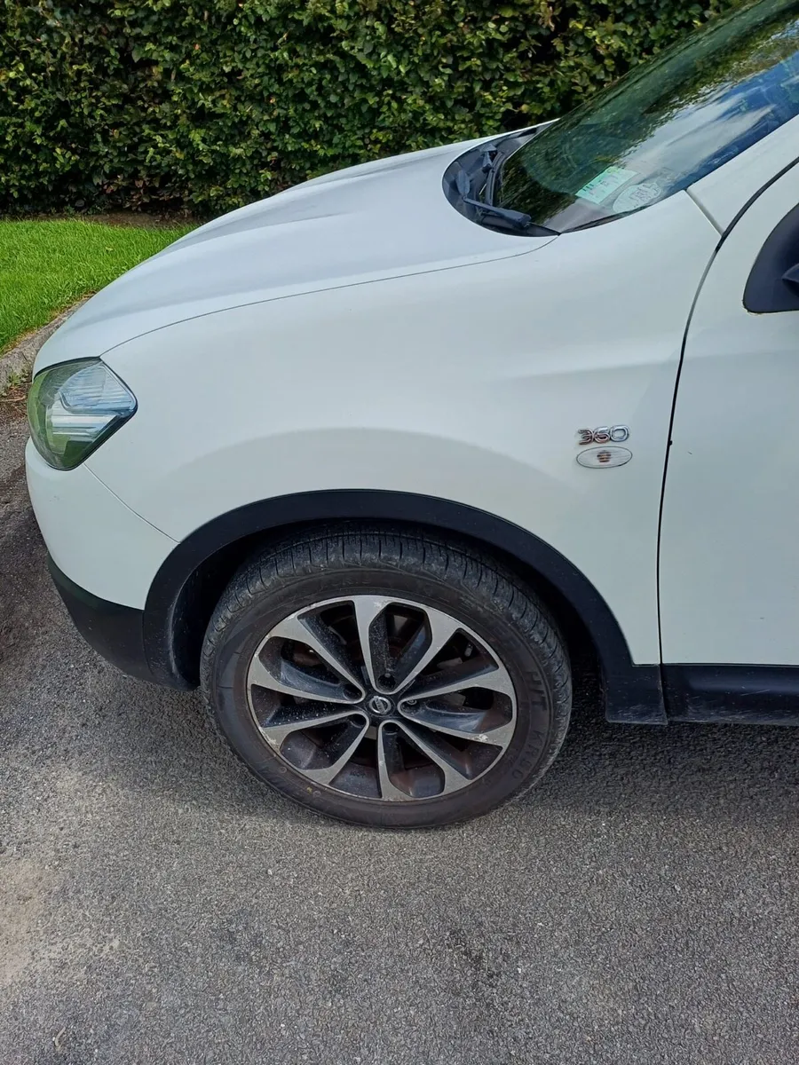 Nissan quashquai 7 seater high spec - Image 2