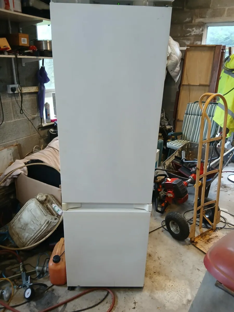 Fridge freezer - Image 2