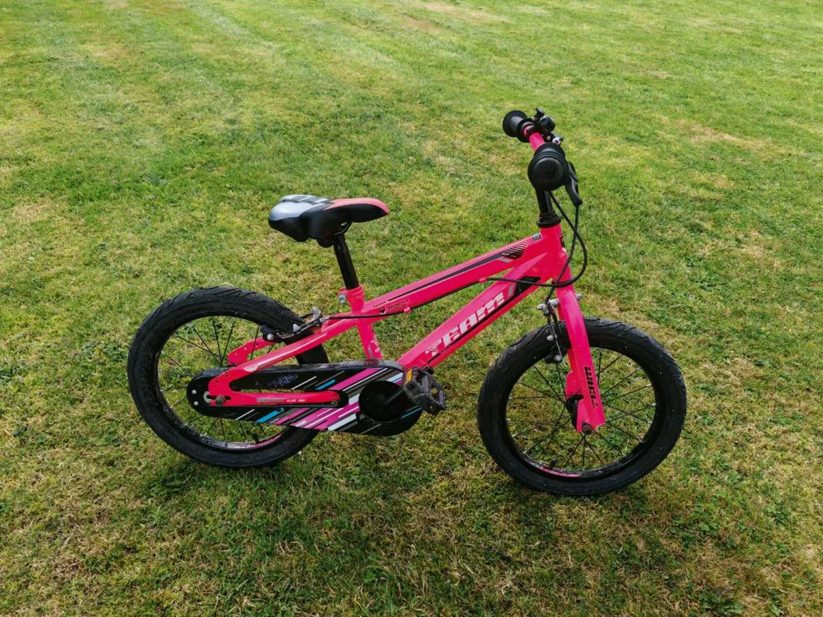 Girls Bike 16 inch - Image 1