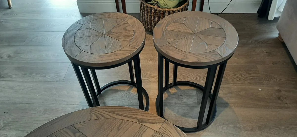 Set of side tables and Coffee table - Image 2