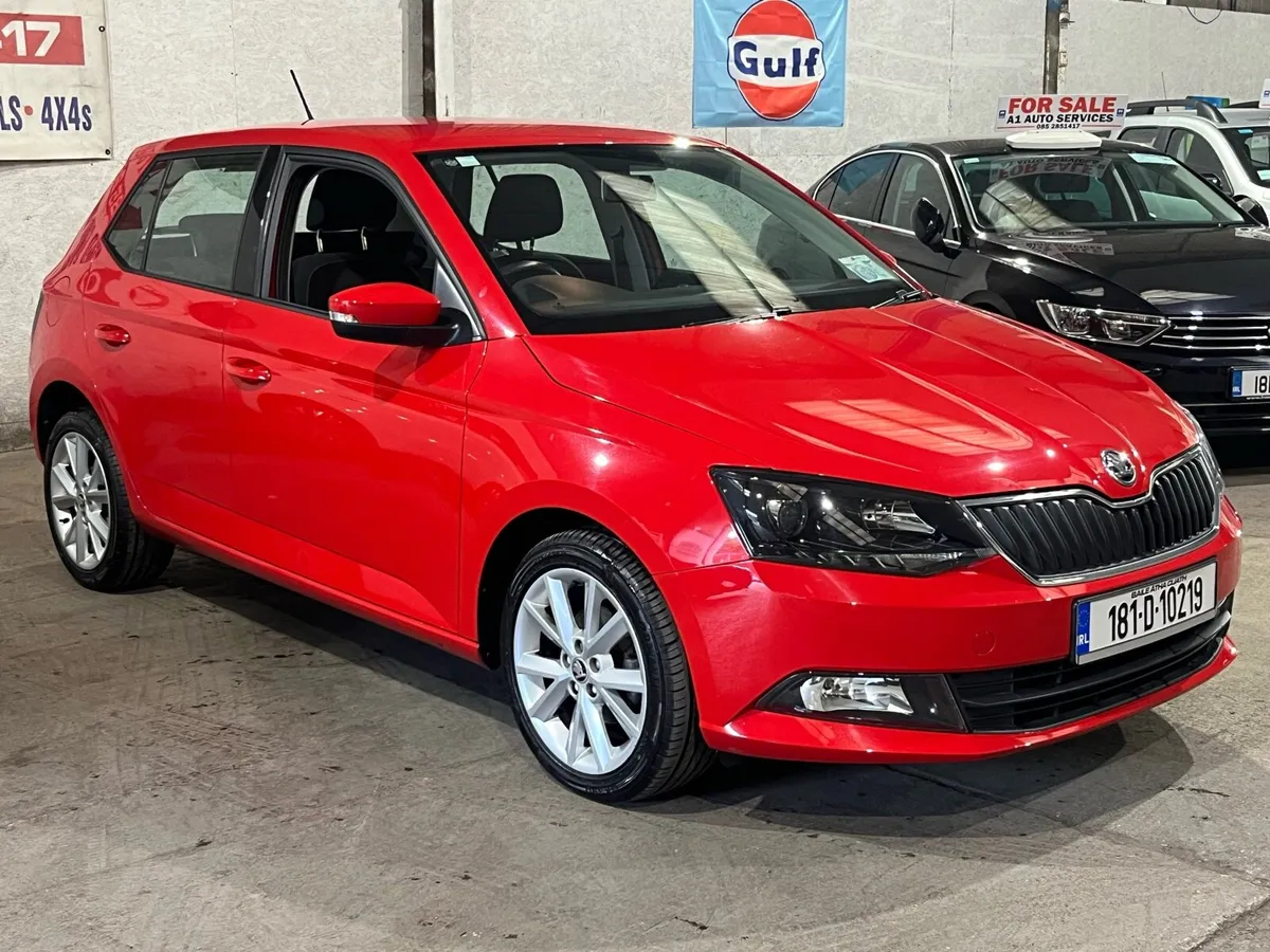 2018 SKODA FABIA / ONLY 35,000KM 1.2 PETROL - Image 1