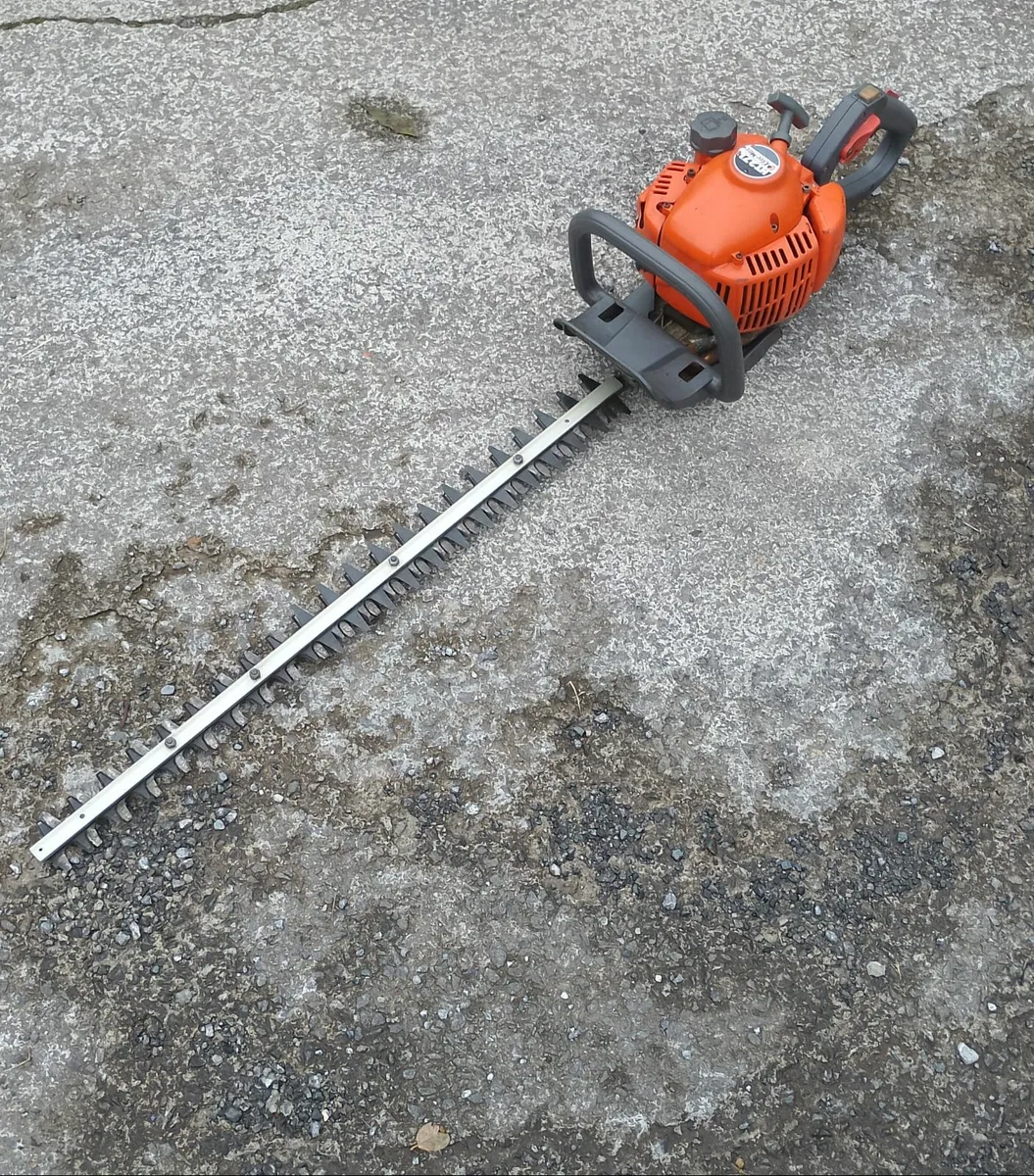Oleo mac HT27L hedge trimmer - Image 1