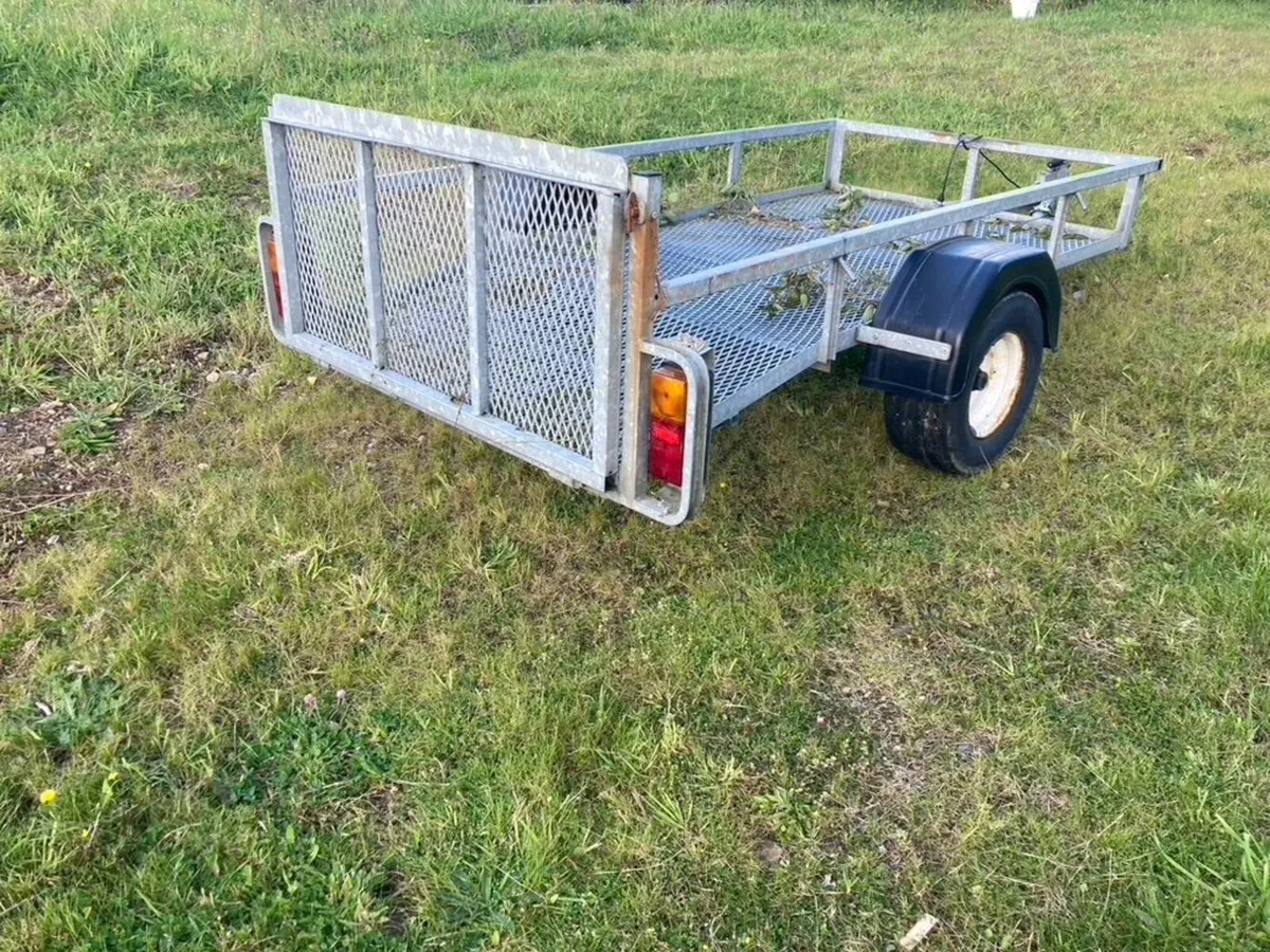 Trailer - Image 2