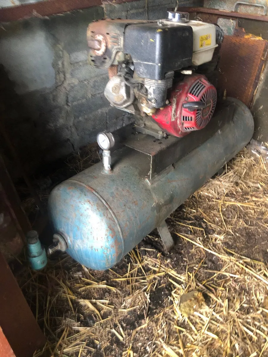 Air Compressor - Image 1