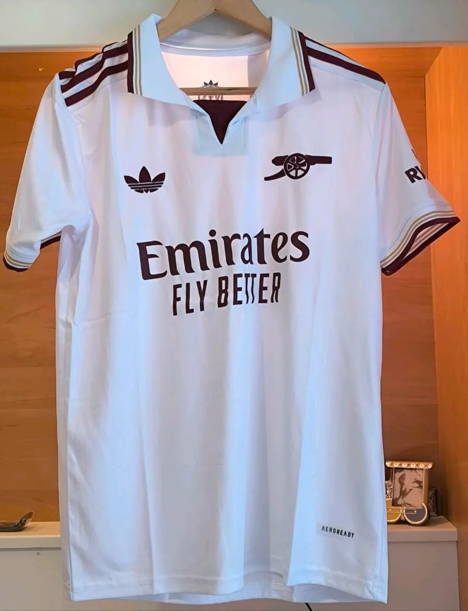 Arsenal away kit jersey season 25/26 - Image 1
