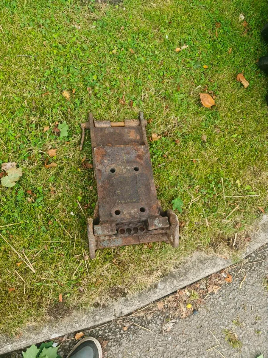 Massey ferguson hitch - Image 3