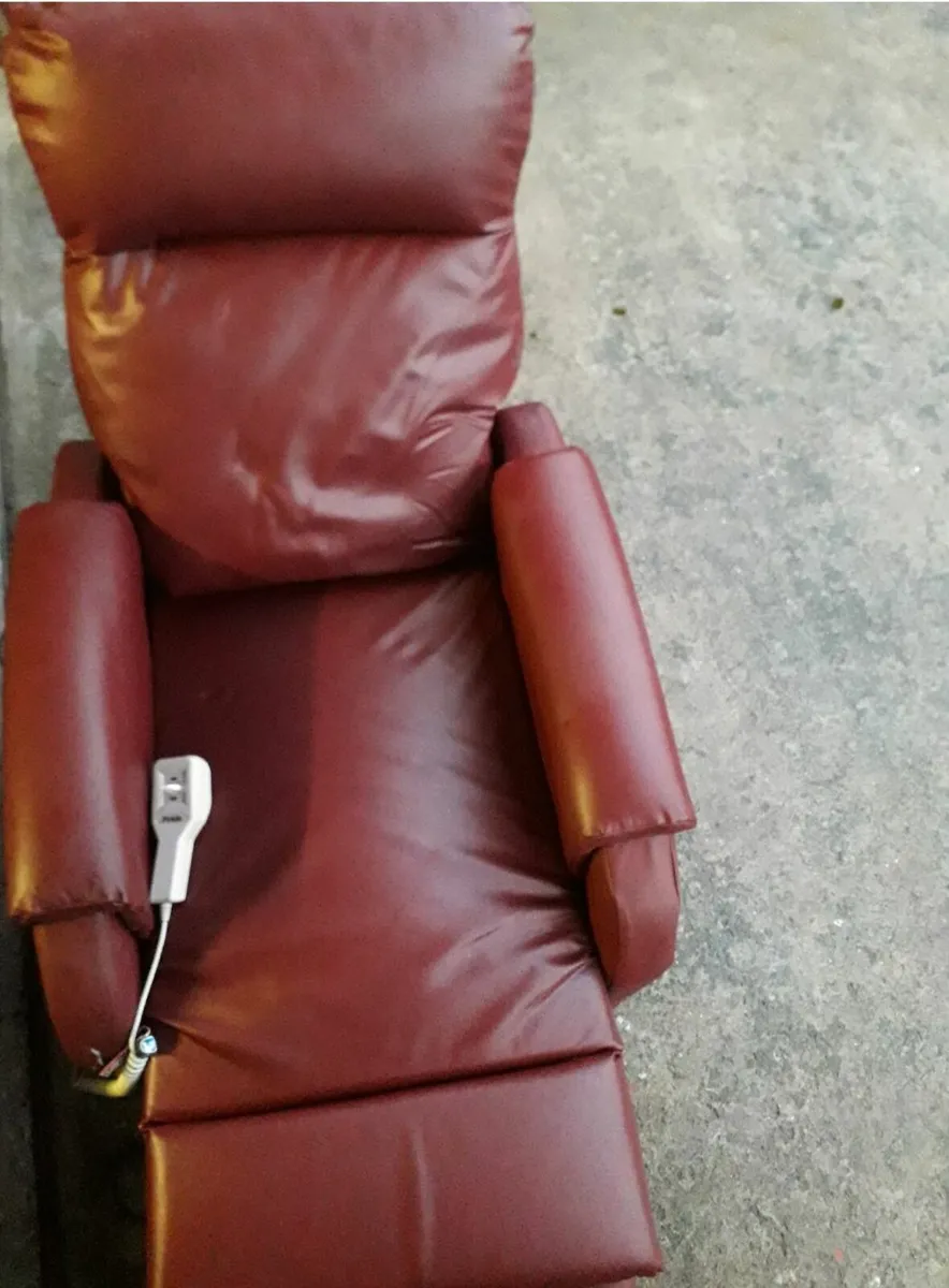 Electric recliner chair - Image 2