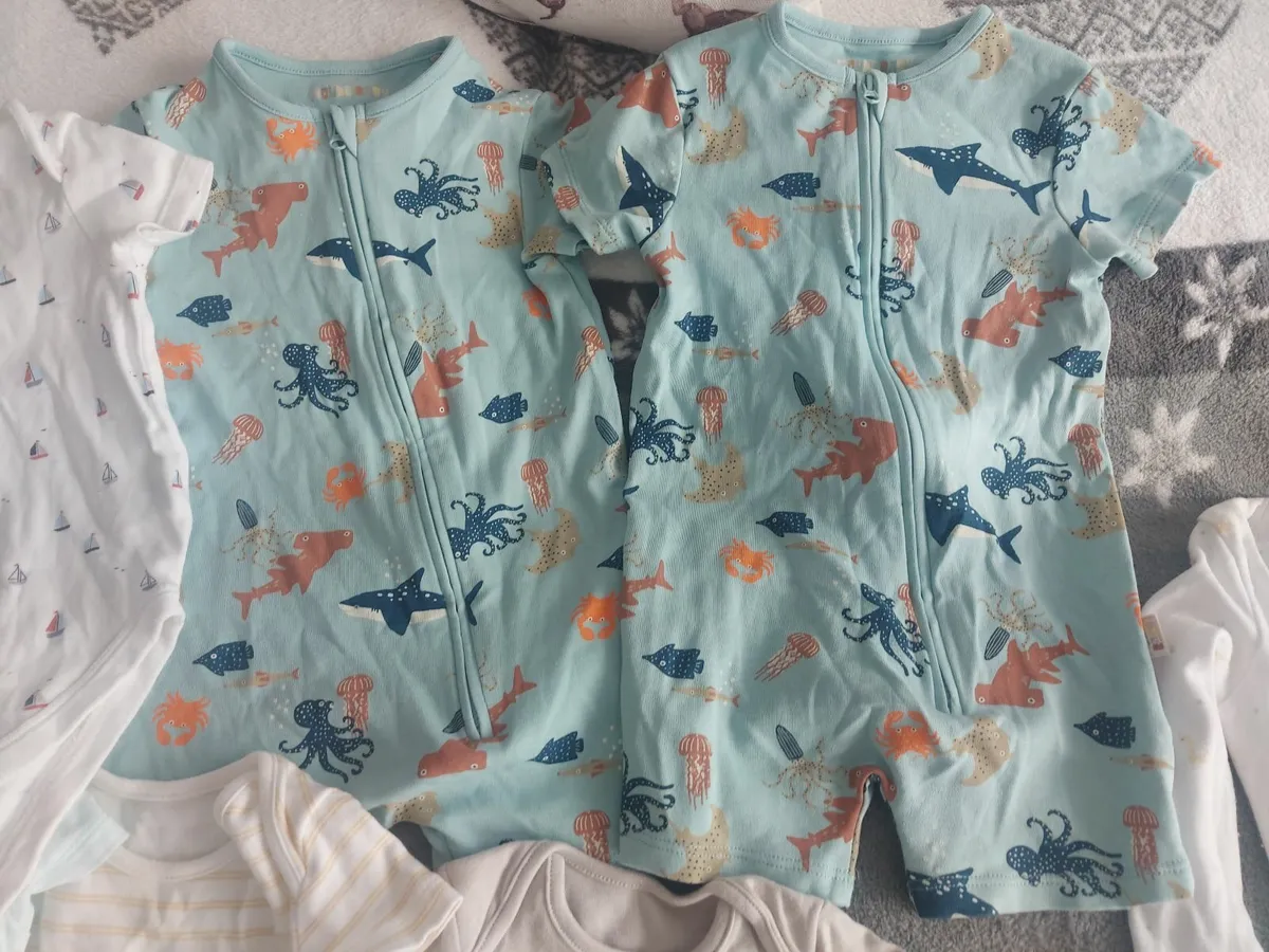 Baby clothes 6-9 months - Image 2
