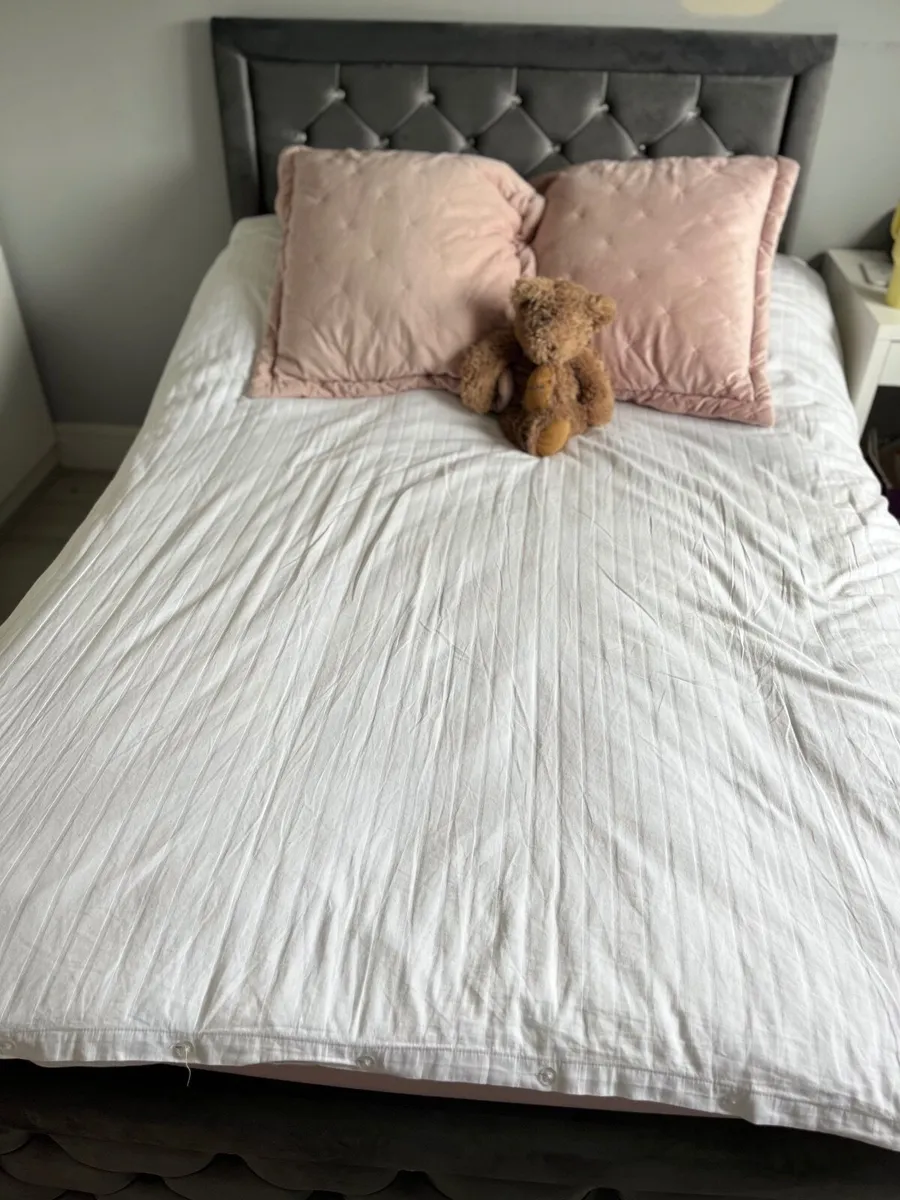 Double Bed frame with headboard - Image 1