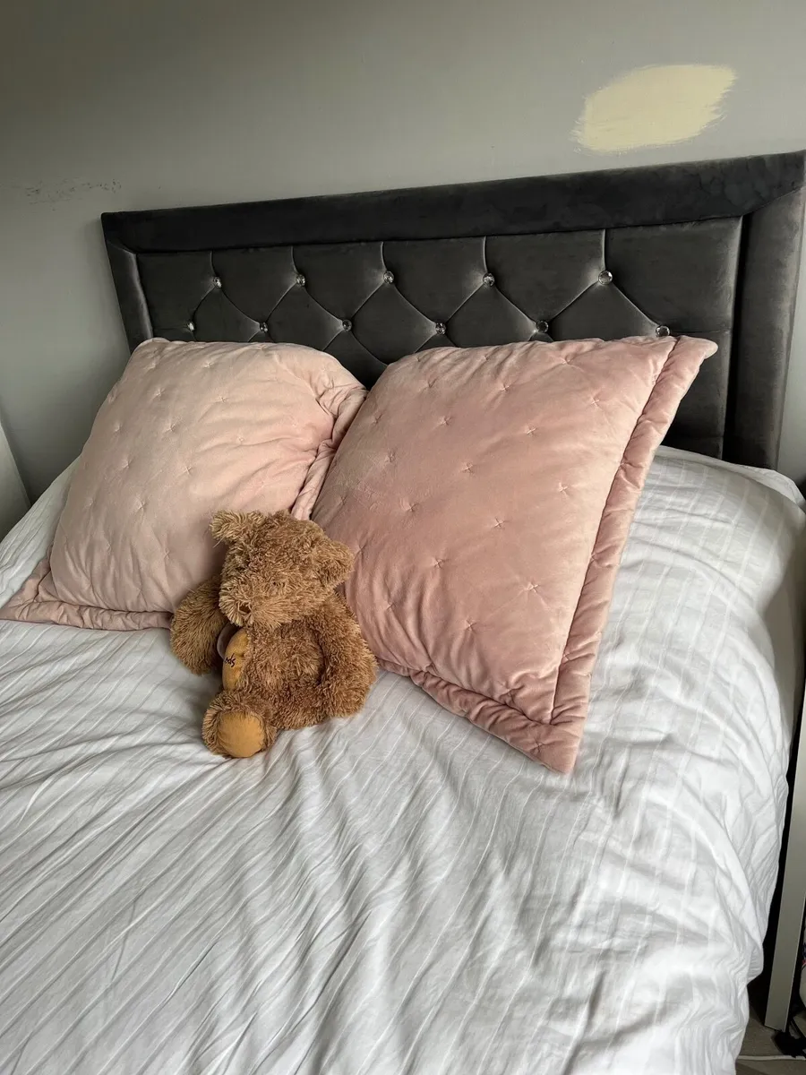 Double Bed frame with headboard - Image 3