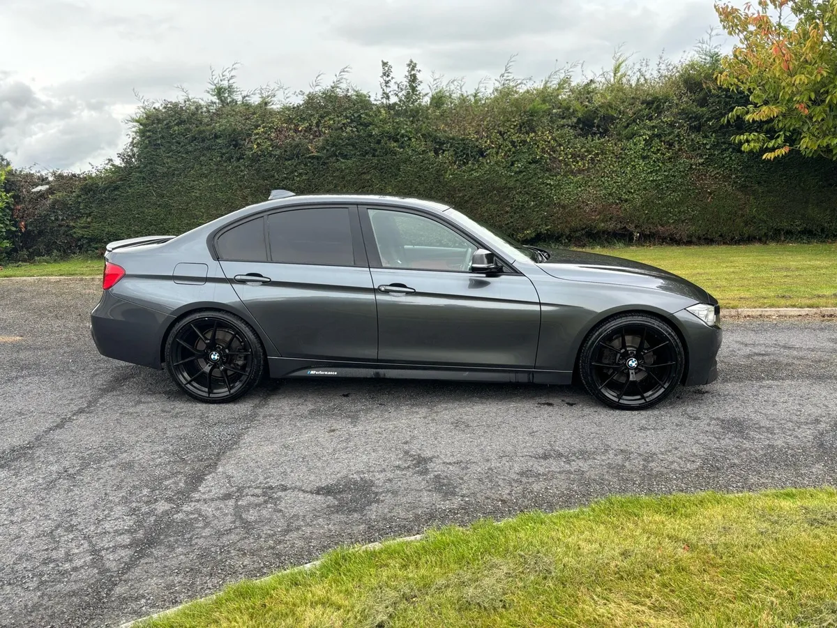 BMW 330d M-Sport - Image 2