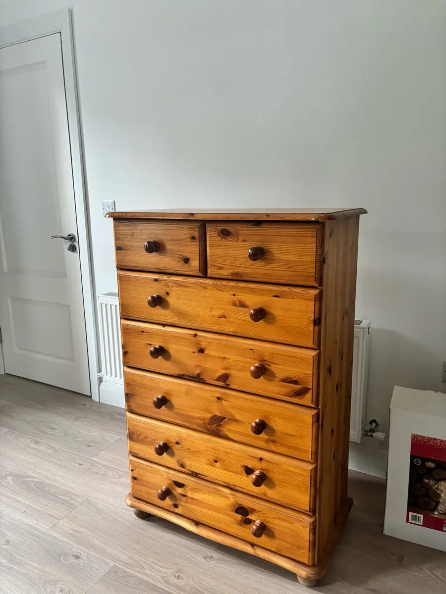 Chest of drawers - Image 1