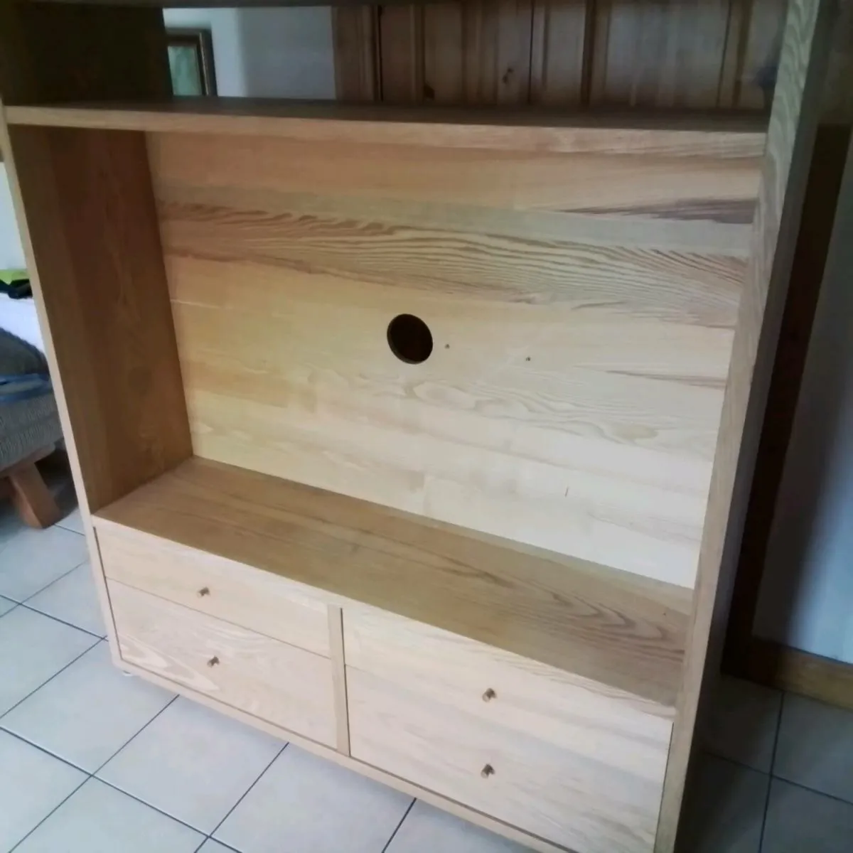 TELEVISION CABINET - Image 2
