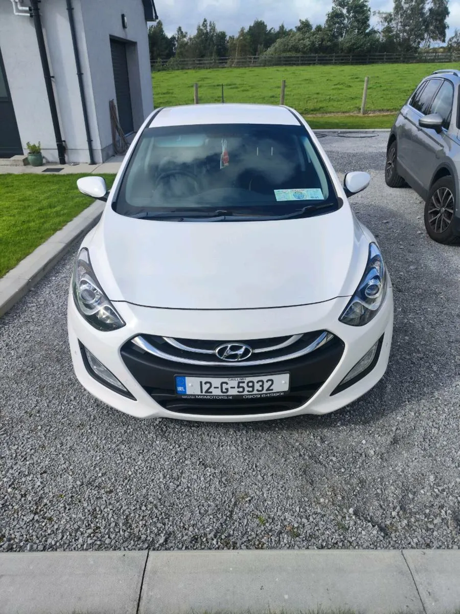 2012 Hyundai i30 1.6 CRDI Style - Image 2