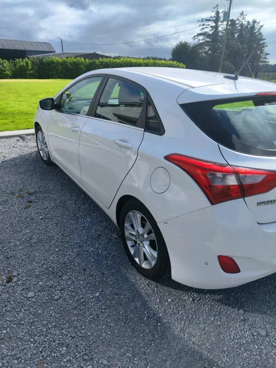 2012 Hyundai i30 1.6 CRDI Style - Image 4