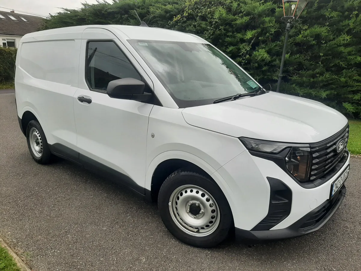 FORD TRANSIT COURIER LEADER 2024 - Image 1
