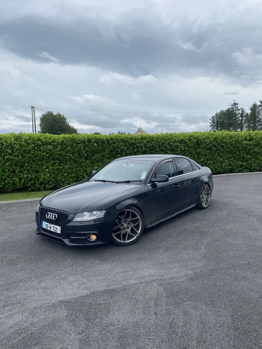 S-line Audi A4 2.0 - Image 1