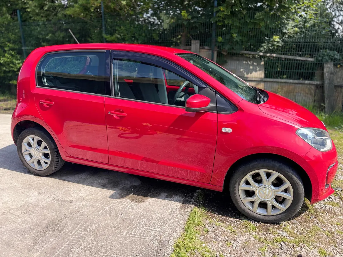 Volkswagen up! 2015 - Image 2