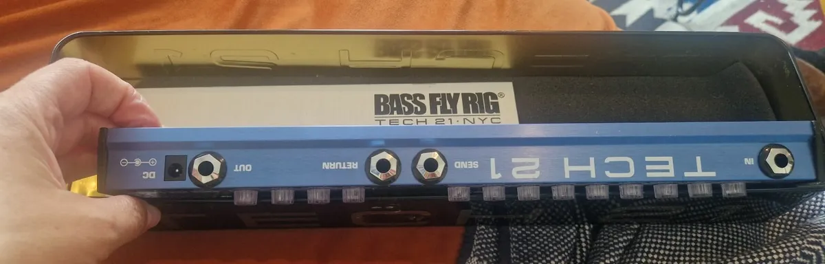 Tech 21 Bass Fly Rig - bass effects pedal - Image 1