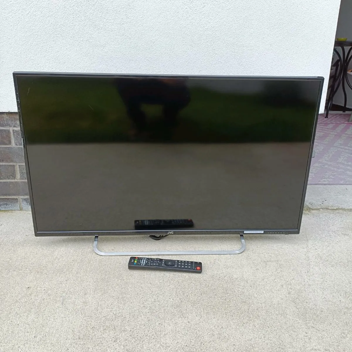 Tv - Image 1