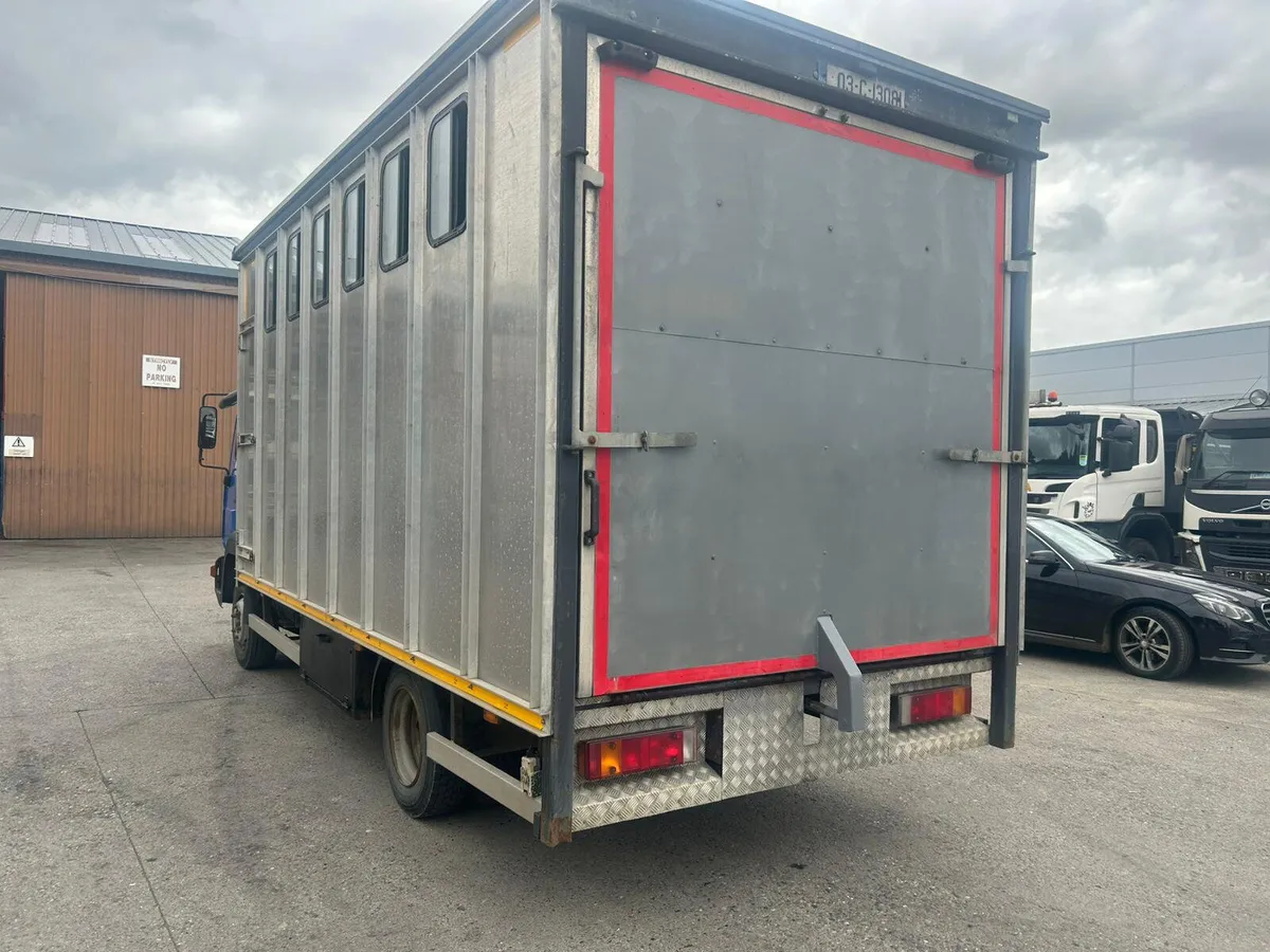 Man horse truck - Image 3