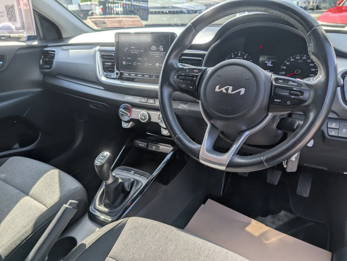 Kia Stonic 2023 - Image 4
