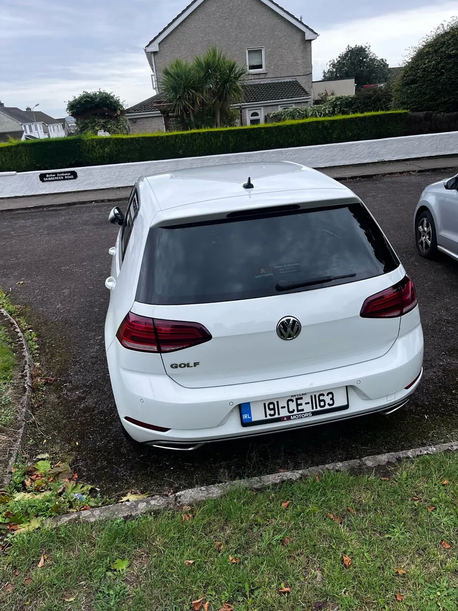 Volkswagen Golf - Image 1