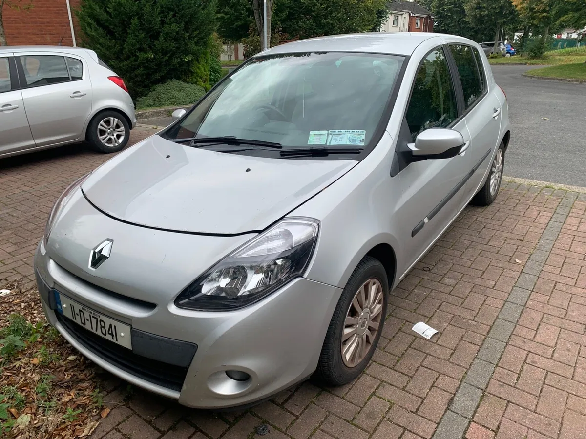 Renault Clio 2011 Nct 08/26 - Image 2
