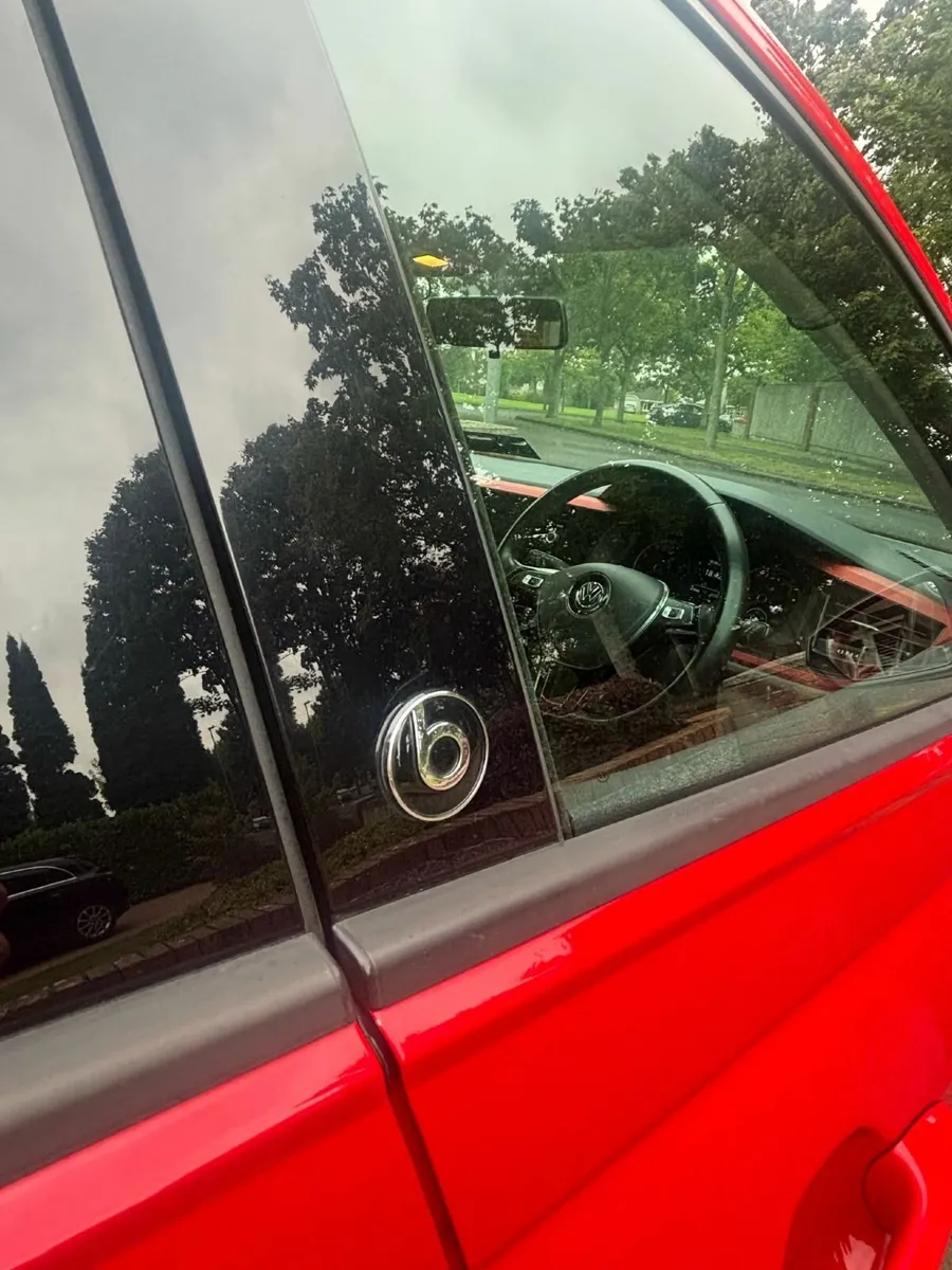 Volkswagen Beats Limited Edition Polo 2018 - Image 3